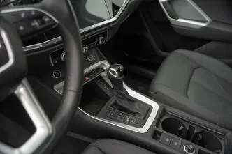 Audi Q3, 1.4, 110 kW, pistikhübriid, automaat, esivedu