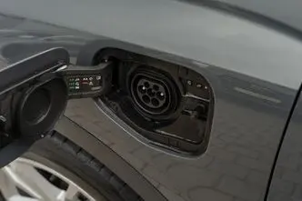 Audi Q3, 1.4, 110 kW, pistikhübriid, automaat, esivedu