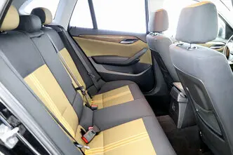 BMW X1, 2.0, 110 kW, bensiin, automaat, tagavedu