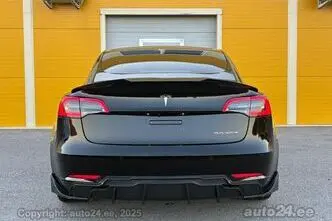 Tesla Model 3, 155 kW, electric, automatic, four-wheel drive