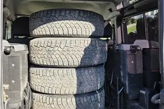 Land Rover Defender, 2.4, 90 kW, diisel, manuaal, nelikvedu