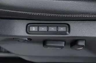 Volkswagen Tiguan, 2.0, 110 kW, diesel, automatic, front-wheel drive