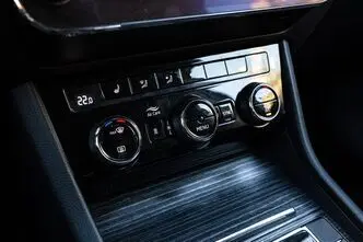 Škoda Superb, 1.4, 160 kW, подключаемый гибрид, автомат, передний привод