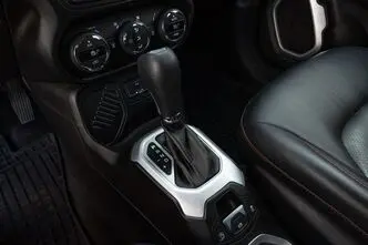 Jeep Renegade, 1.4, 103 kW, bensiin, automaat, esivedu