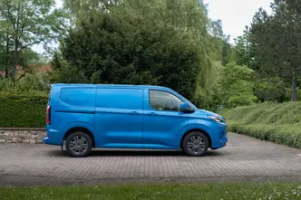 Ford Transit Custom, 2.0, 85 kW, дизель, механическая, передний привод