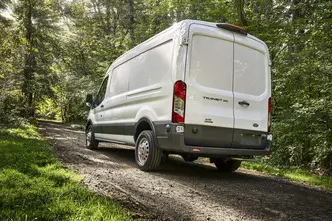 Ford Transit, 2.0, 96 kW, дизель, механическая, передний привод