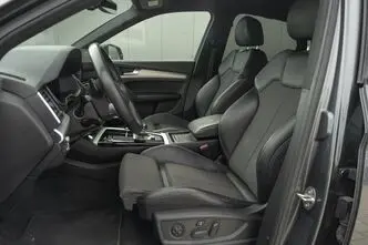 Audi Q5, 2.0, 195 kW, plug-in hybrid, automatic, four-wheel drive