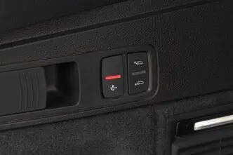 Audi Q5, 2.0, 195 kW, plug-in hybrid, automatic, four-wheel drive