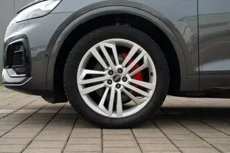 Audi Q5, 2.0, 195 kW, plug-in hybrid, automatic, four-wheel drive