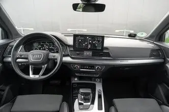 Audi Q5, 2.0, 195 kW, plug-in hybrid, automatic, four-wheel drive