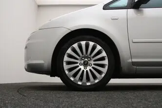 Ford C-Max, 1.8, 92 kW, бензин, механическая, передний привод