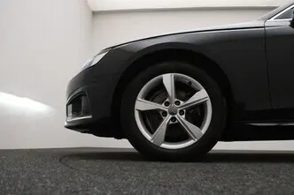 Audi A4, 2.0, 110 kW, hybrid, automatic, front-wheel drive