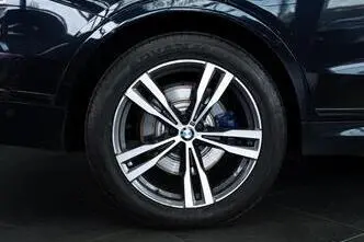 BMW X7, 3.0, 250 kW, petrol, automatic, four-wheel drive