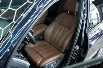 BMW X7, 3.0, 250 kW, petrol, automatic, four-wheel drive