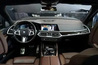 BMW X7, 3.0, 250 kW, petrol, automatic, four-wheel drive