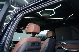 BMW X7, 3.0, 250 kW, petrol, automatic, four-wheel drive