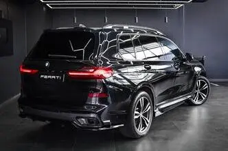 BMW X7, 3.0, 250 kW, hybrid, automatic, four-wheel drive