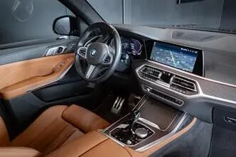 BMW X7, 3.0, 250 kW, hybrid, automatic, four-wheel drive