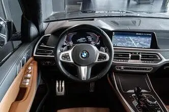 BMW X7, 3.0, 250 kW, hybrid, automatic, four-wheel drive