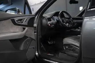 Audi SQ7, 4.0, 320 kW, дизель, автомат, полный привод
