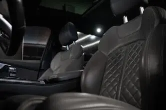 Audi SQ7, 4.0, 320 kW, дизель, автомат, полный привод