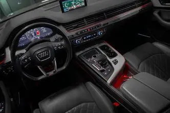 Audi SQ7, 4.0, 320 kW, дизель, автомат, полный привод