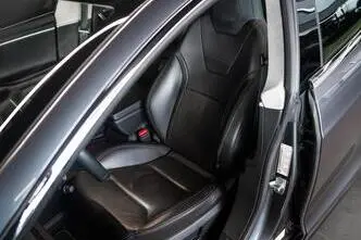 Tesla Model S, 158 kW, electric, automatic, four-wheel drive