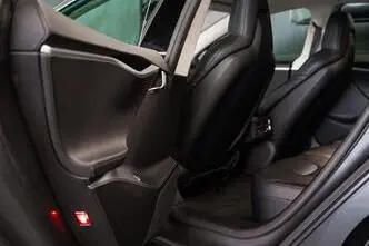 Tesla Model S, 158 kW, electric, automatic, four-wheel drive
