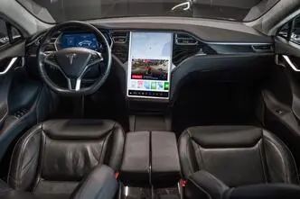 Tesla Model S, 158 kW, electric, automatic, four-wheel drive