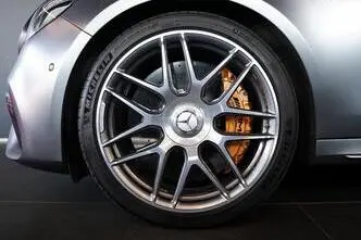 Mercedes-Benz E 63 AMG, 4.0, 450 kW, petrol, automatic, four-wheel drive