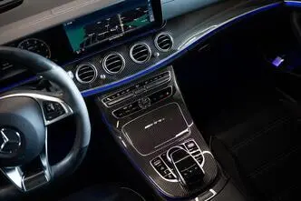 Mercedes-Benz E 63 AMG, 4.0, 450 kW, petrol, automatic, four-wheel drive