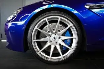 BMW M6, 4.4, 412 kW, petrol, automatic, rear-wheel drive