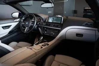 BMW M6, 4.4, 412 kW, petrol, automatic, rear-wheel drive