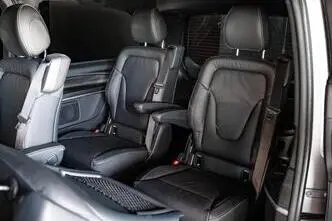 Mercedes-Benz V 300, 2.0, 174 kW, diesel, automatic, four-wheel drive