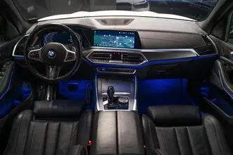 BMW X5, 3.0, 210 kW, hybrid, automatic, four-wheel drive