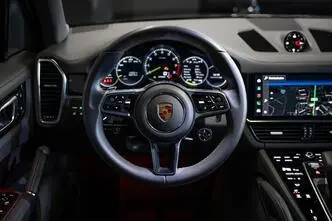 Porsche Cayenne, 3.0, 250 kW, hybrid, automatic, four-wheel drive