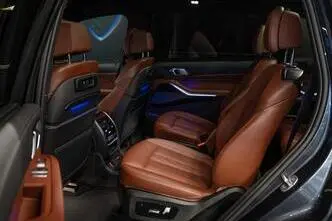 BMW X7 M50, 3.0, 294 kW, diisel, automaat, nelikvedu