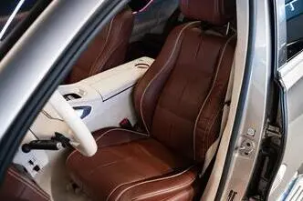 Mercedes-Benz GLS 600, 4.0, 410 kW, hybrid, automatic, four-wheel drive