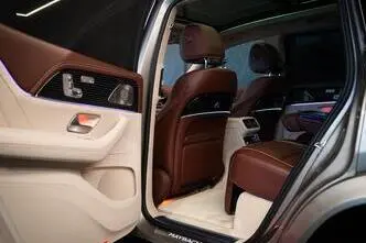 Mercedes-Benz GLS 600, 4.0, 410 kW, hybrid, automatic, four-wheel drive