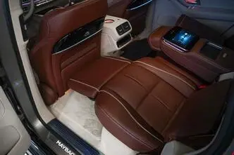 Mercedes-Benz GLS 600, 4.0, 410 kW, hybrid, automatic, four-wheel drive