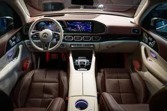 Mercedes-Benz GLS 600, 4.0, 410 kW, hybrid, automatic, four-wheel drive
