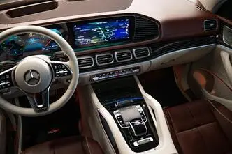 Mercedes-Benz GLS 600, 4.0, 410 kW, hybrid, automatic, four-wheel drive
