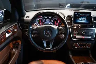 Mercedes-Benz GLS 400, 3.0, 245 kW, petrol, automatic, four-wheel drive