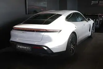 Porsche Taycan, 120 kW, elekter, automaat, tagavedu