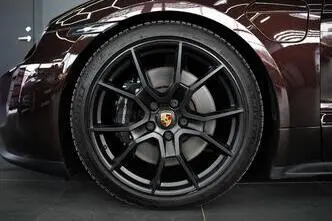 Porsche Taycan, 142 kW, elekter, automaat, nelikvedu