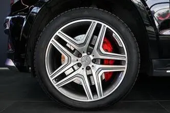 Mercedes-Benz GL 63 AMG, 5.5, 410 kW, bensiin, automaat, nelikvedu