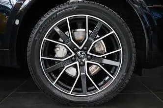 Audi Q5, 2.0, 195 kW, гибрид, автомат, полный привод