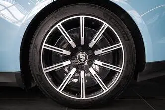 Porsche Taycan, 140 kW, электричество, автомат, полный привод