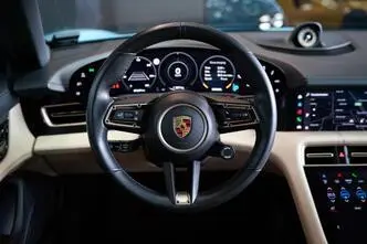 Porsche Taycan, 140 kW, электричество, автомат, полный привод