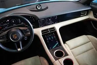 Porsche Taycan, 140 kW, электричество, автомат, полный привод